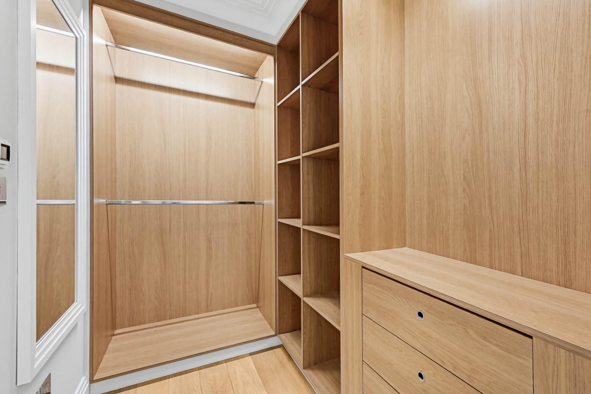 Sloane Street, Knightsbridge SW1X, Image 5