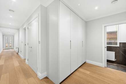 Sloane Street, Knightsbridge SW1X, Image 10