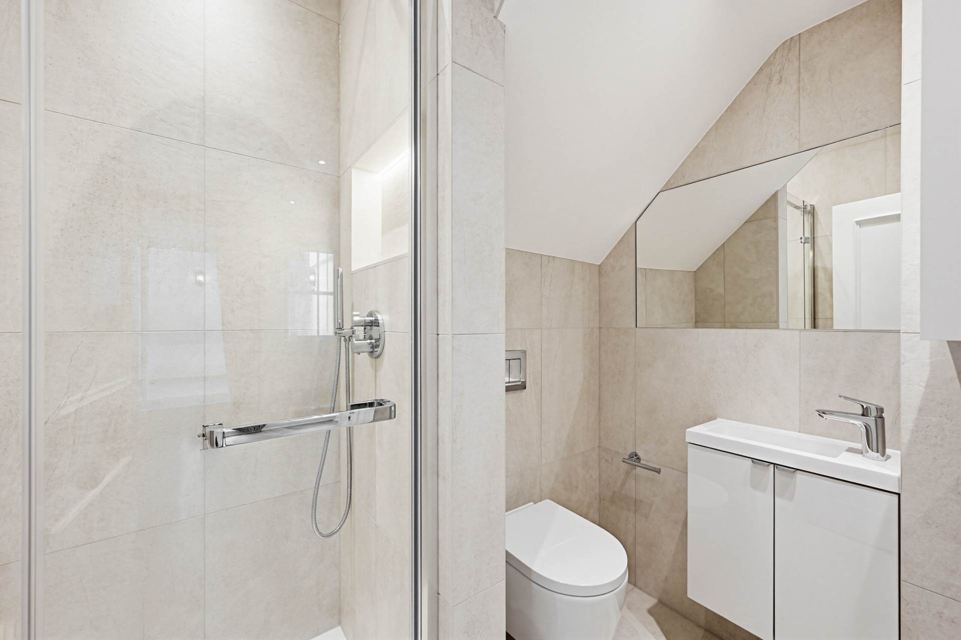 Sloane Gardens, Chelsea, SW1W, Image 12