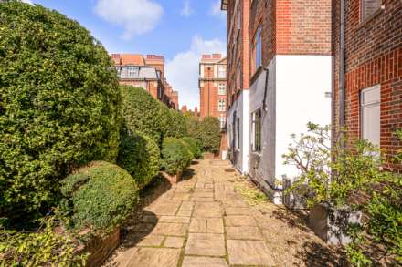 Astell Street, Chelsea SW3, Image 2
