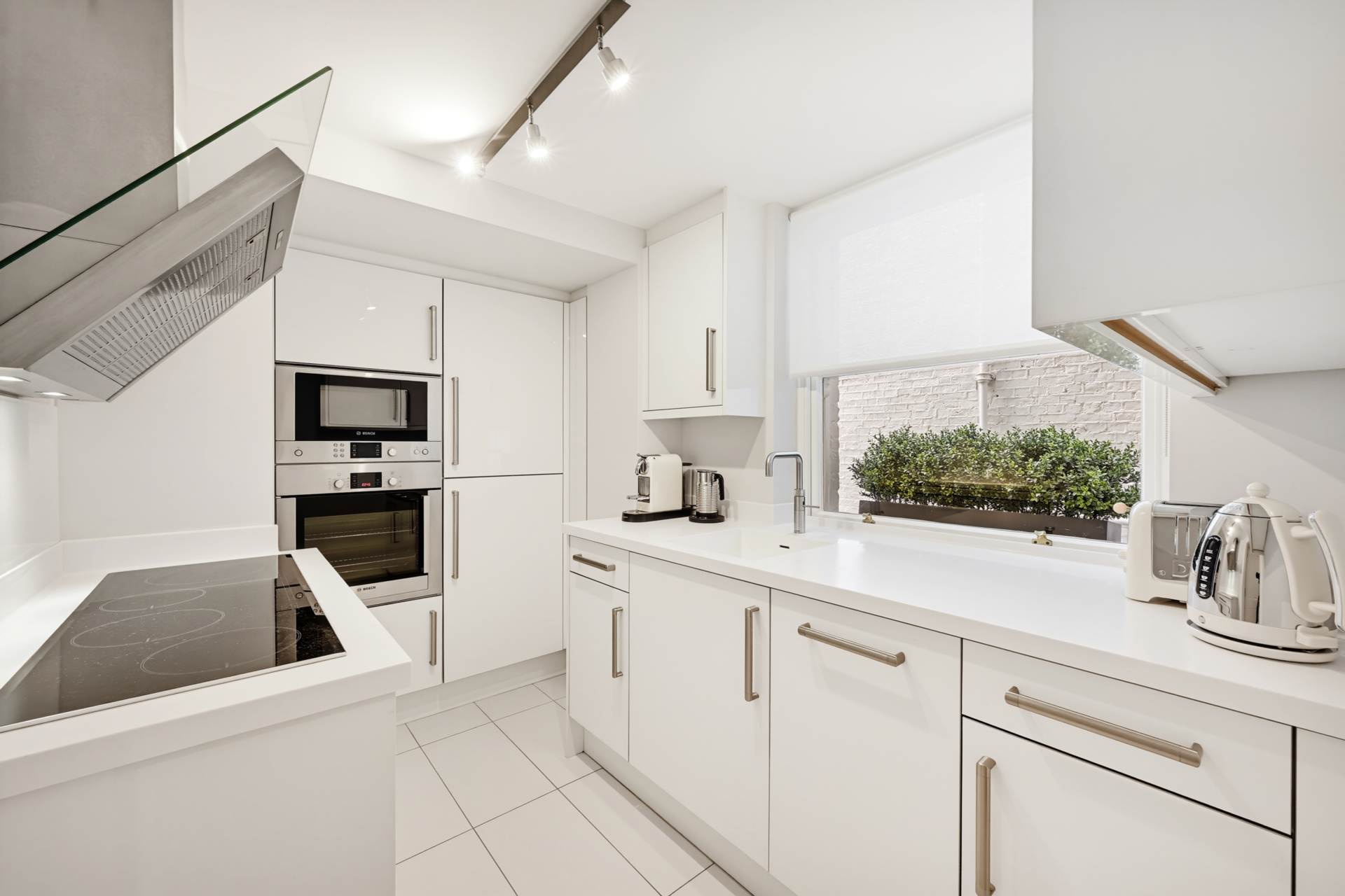 Ennismore Gardens, Knightsbridge SW7, Image 2