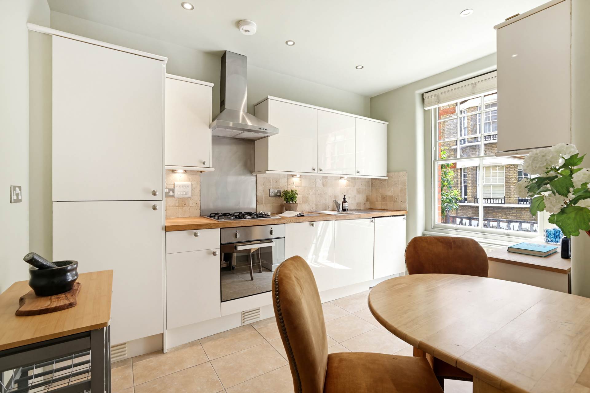 The Malborough, Walton Street SW3, Image 2