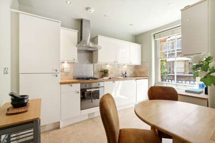 The Malborough, Walton Street SW3, Image 2
