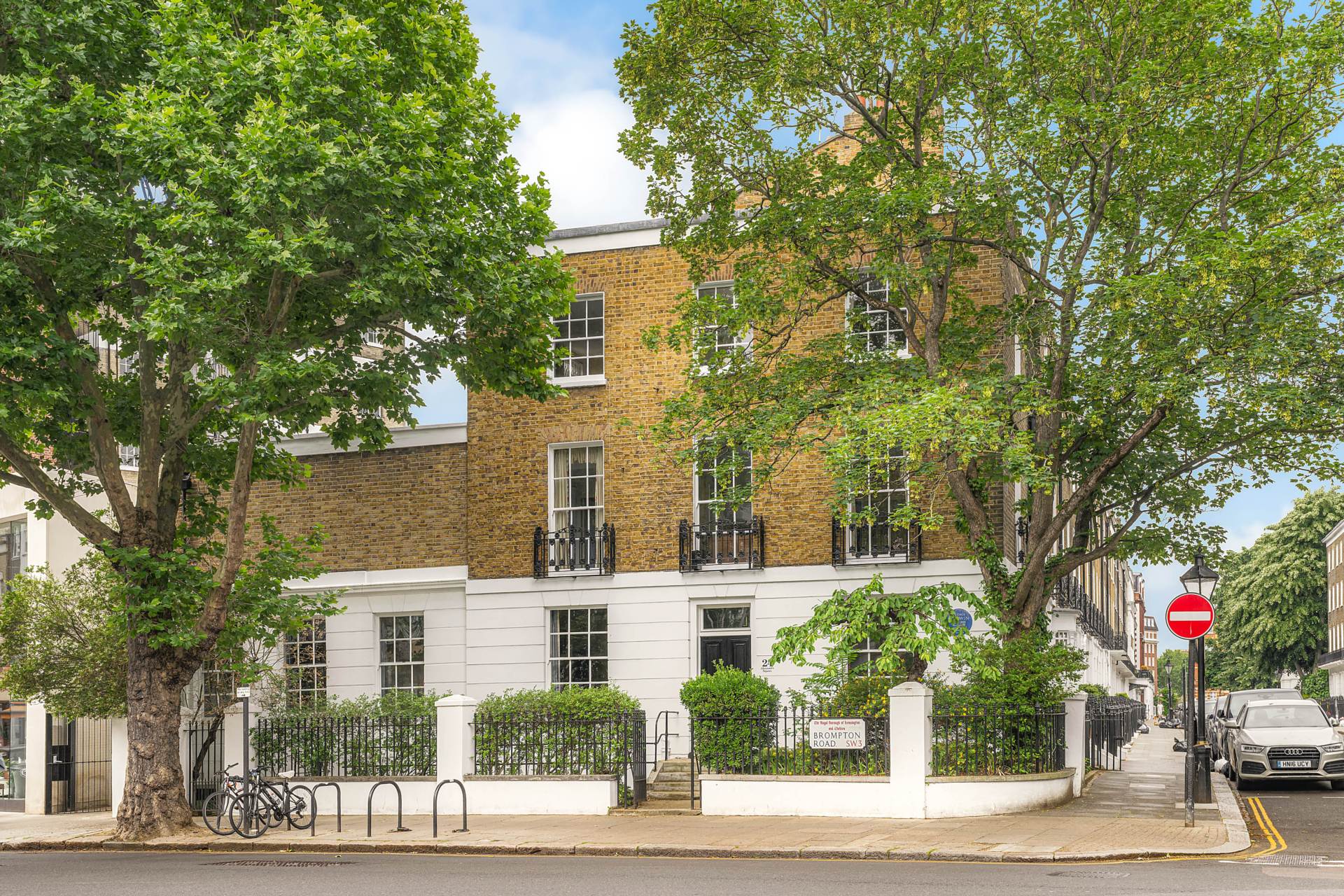 Alexander Square, London SW3, Image 1