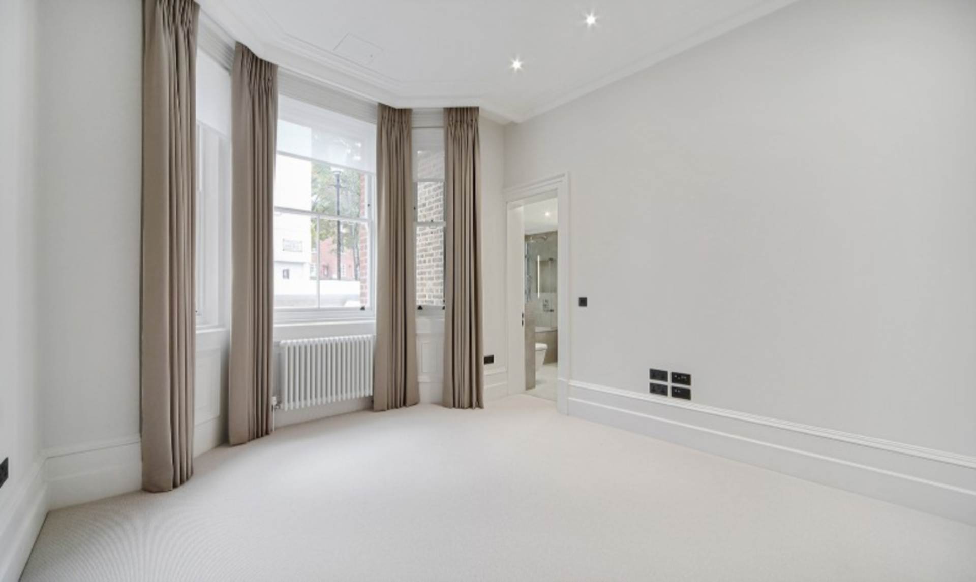 Sloane Gardens, Chelsea SW1W, Image 1
