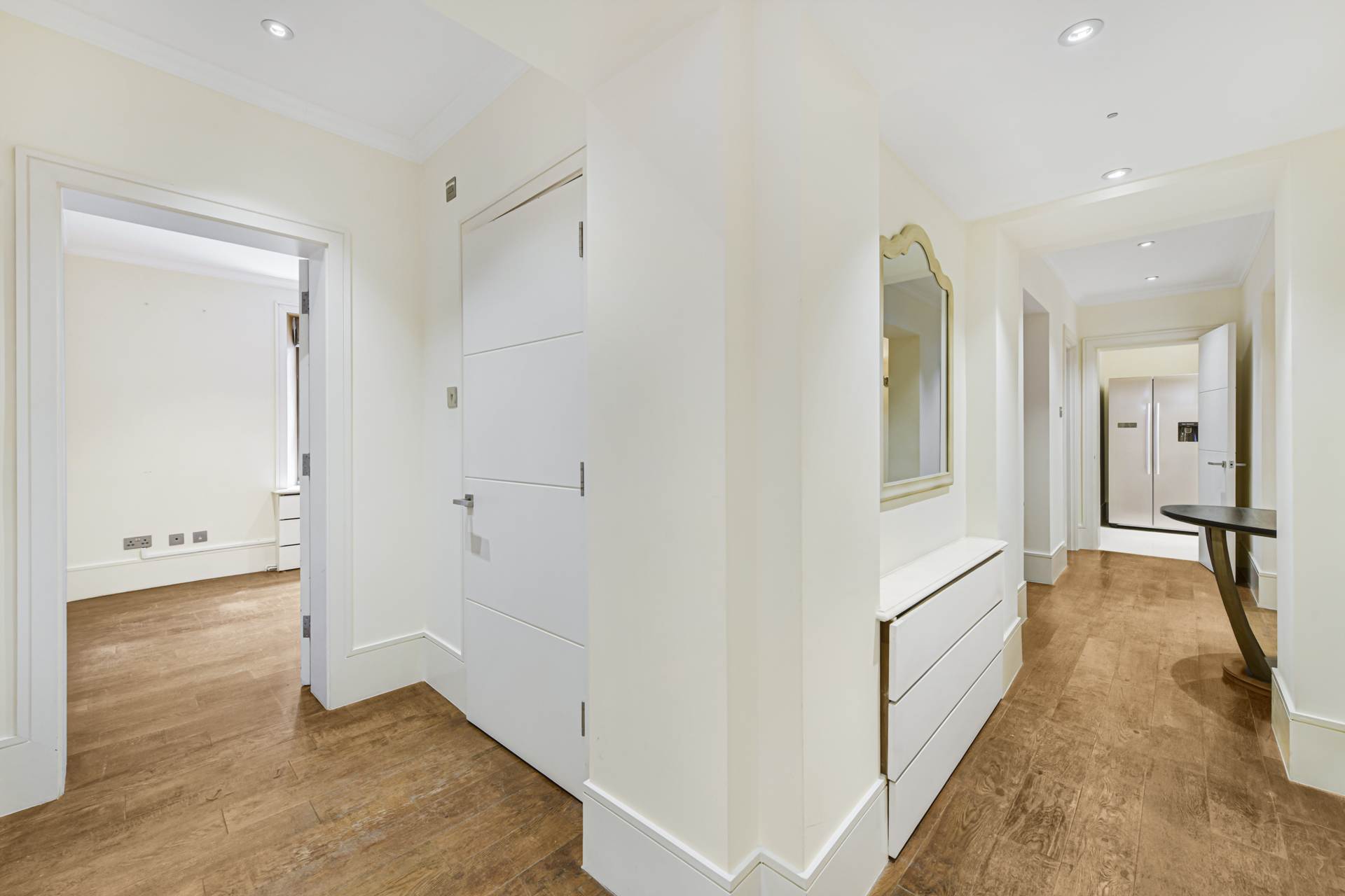 Cadogan Square, Knightsbridge SW1X, Image 7