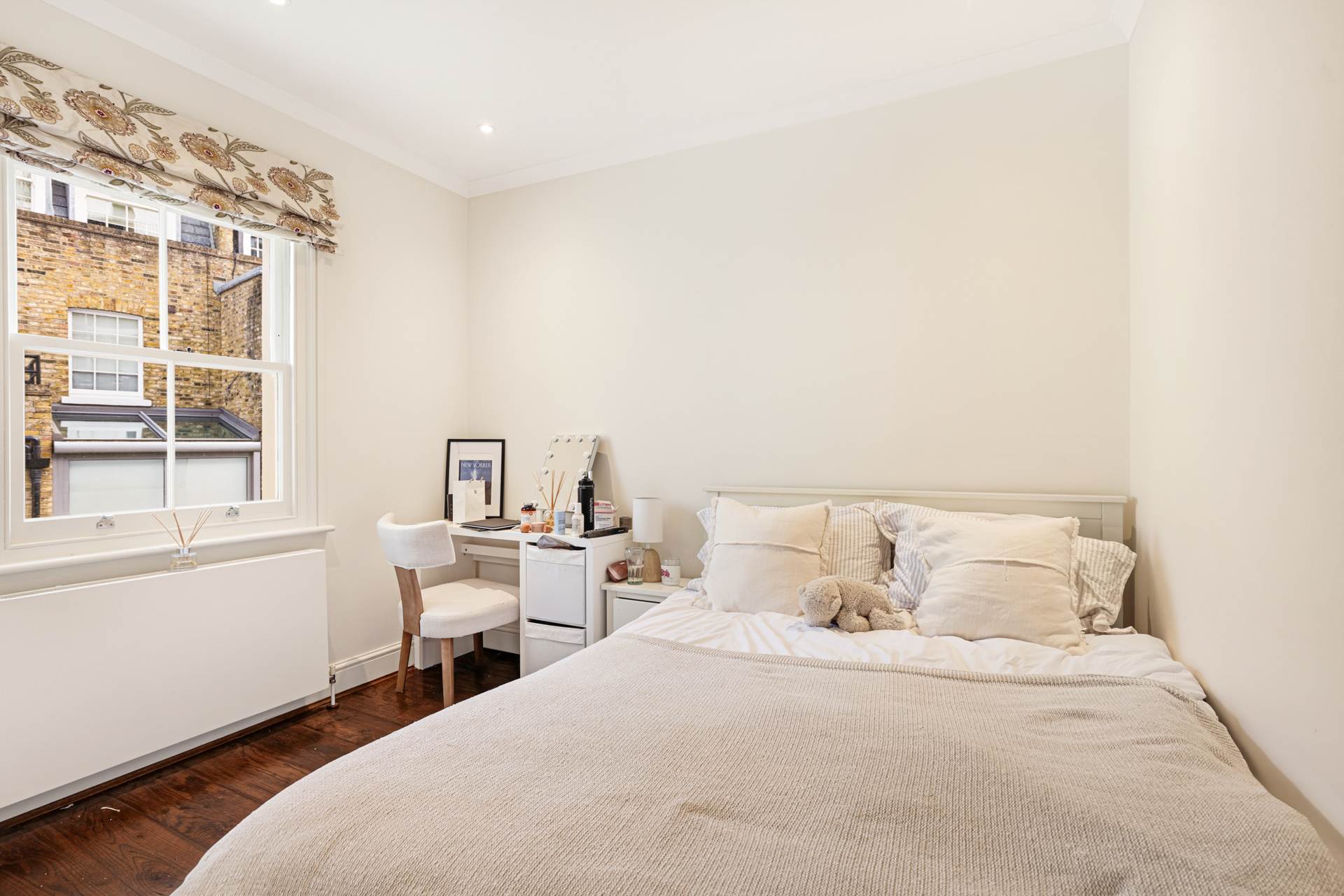 Richard's Place, Chelsea SW3, Image 5