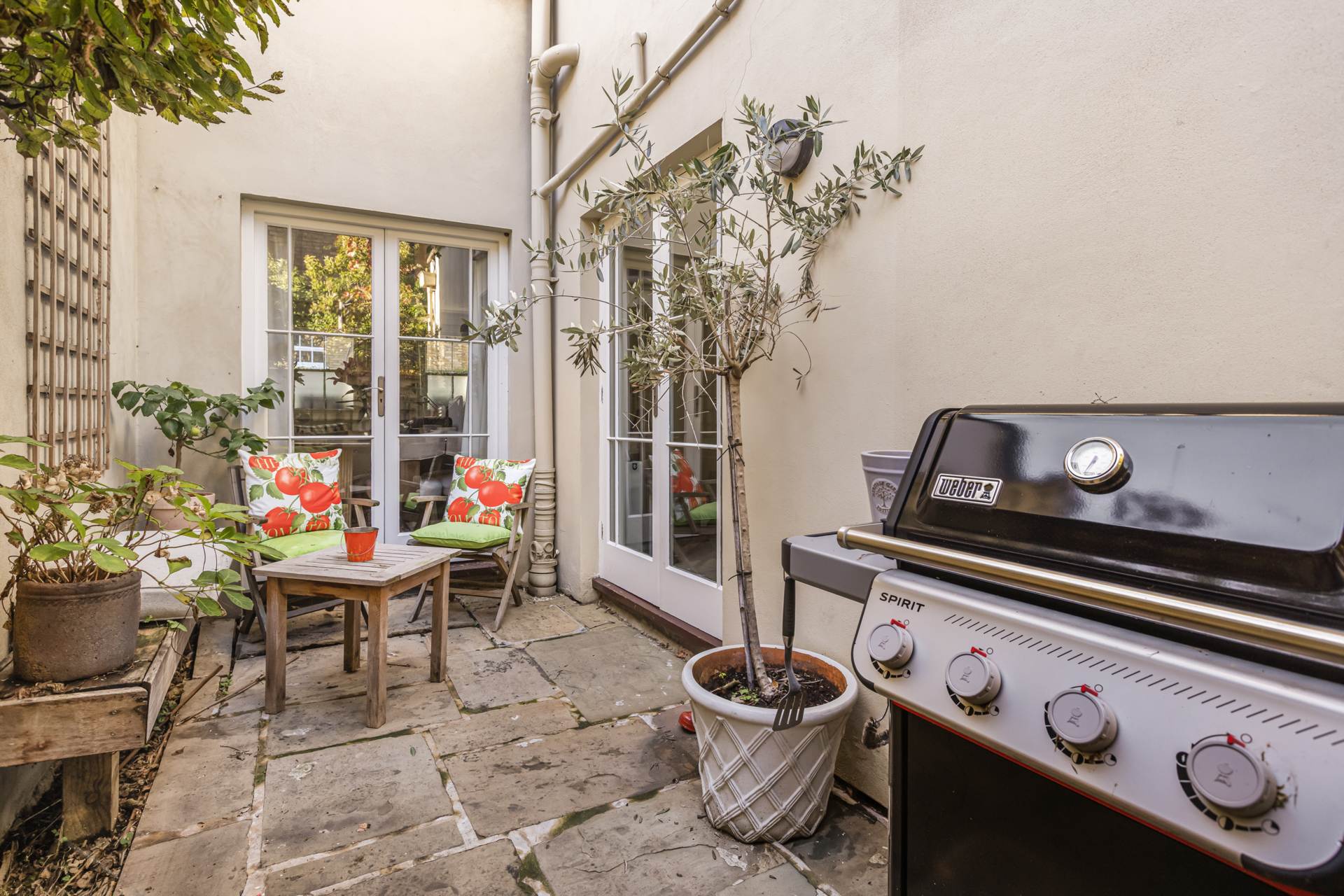Richard's Place, Chelsea SW3, Image 6