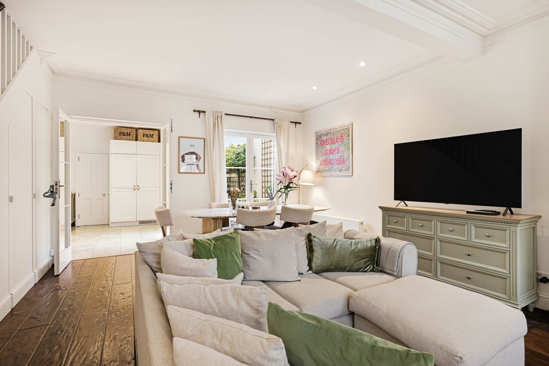 Richard's Place, Chelsea SW3, Image 8