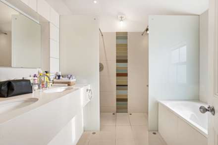 Richard's Place, Chelsea SW3, Image 4