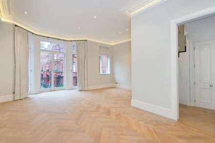 3 Bedroom Flat, Sloane Gardens, SW1W