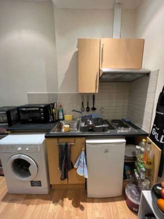 High Street, Acton, Image 4