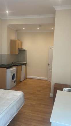 High Street, Acton, Image 7