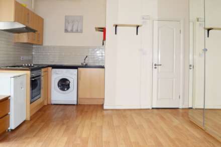 High Street, Acton, Image 4