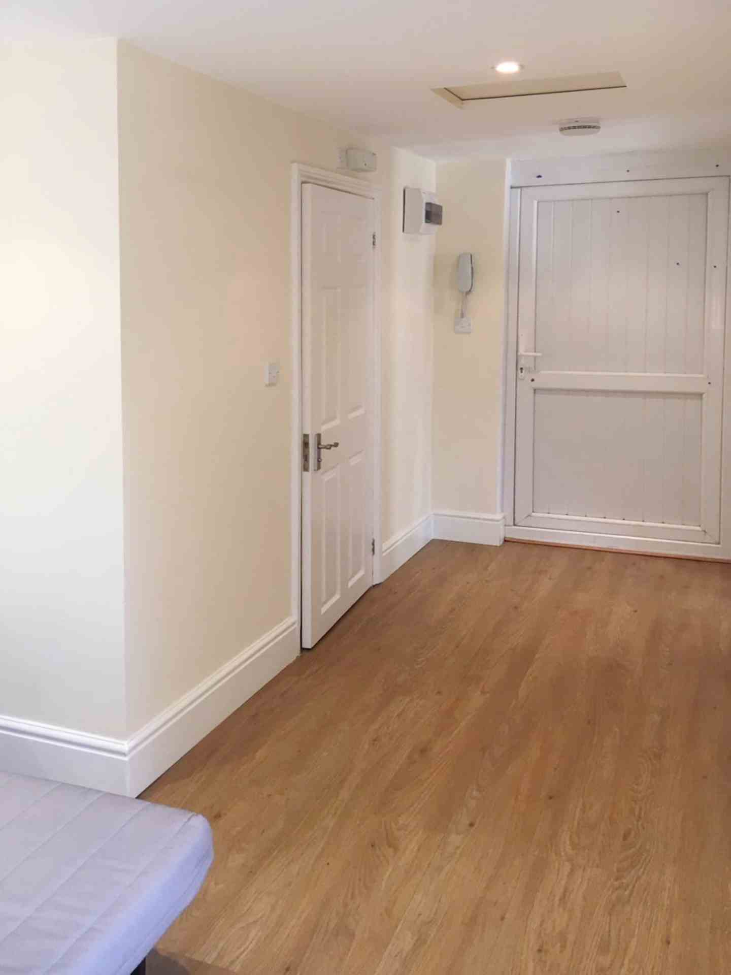 Garthland Drive, Barnet, Image 2