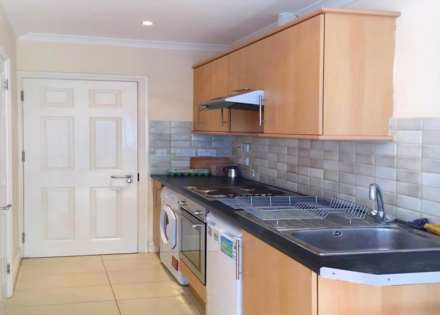 Garthland Drive, Barnet, Image 5