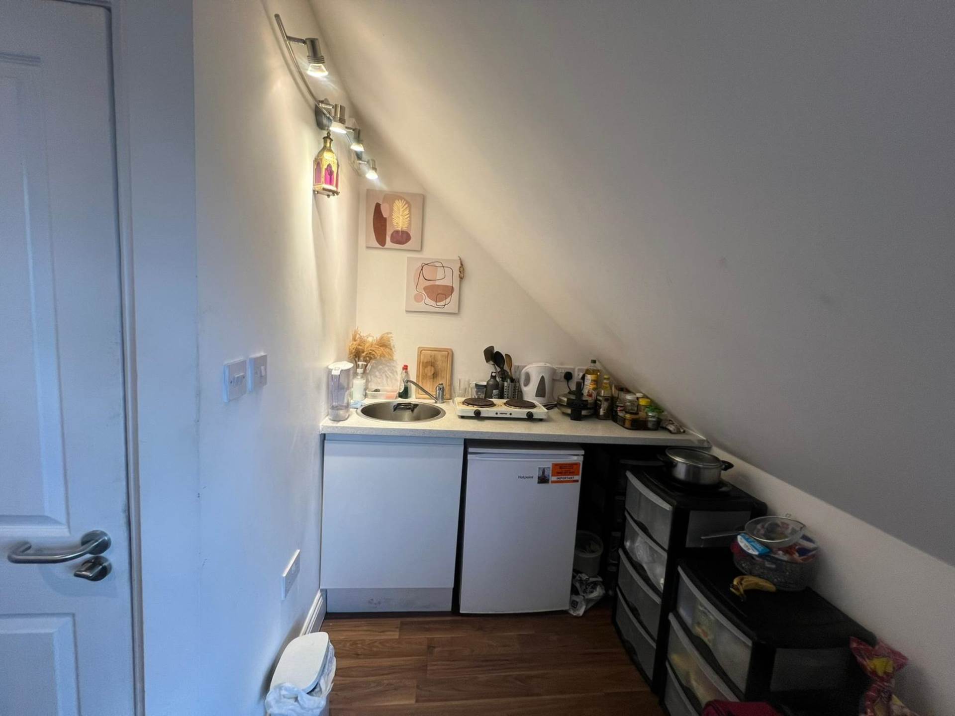 Gunnersbury Avenue, Acton, Image 3