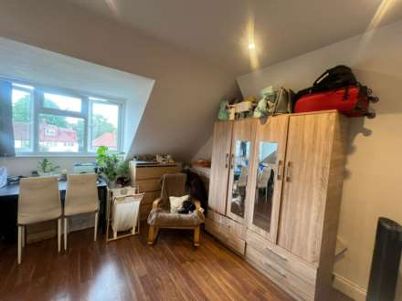 Gunnersbury Avenue, Acton, Image 2