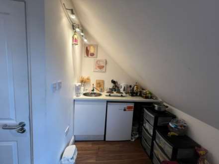 Gunnersbury Avenue, Acton, Image 3