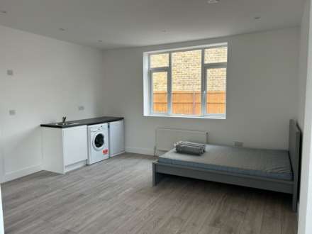 Property For Rent Hillcrest Road, Acton, London