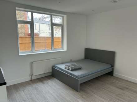 Hillcrest Road, Acton, Image 3