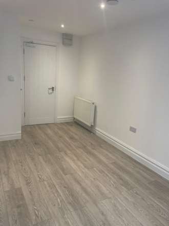 High Street, Acton, Image 5