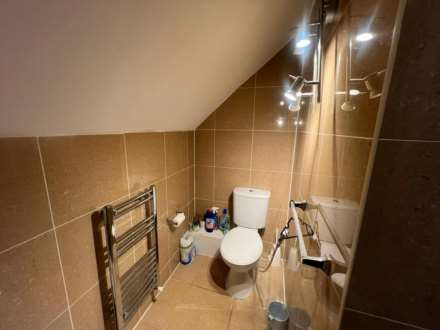 Gunnerbury Avenue, Acton, Image 4