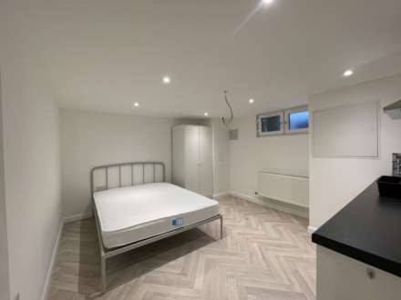 Hastings Street, Luton, Image 1