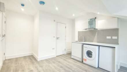 The Common, Ealing, Image 2