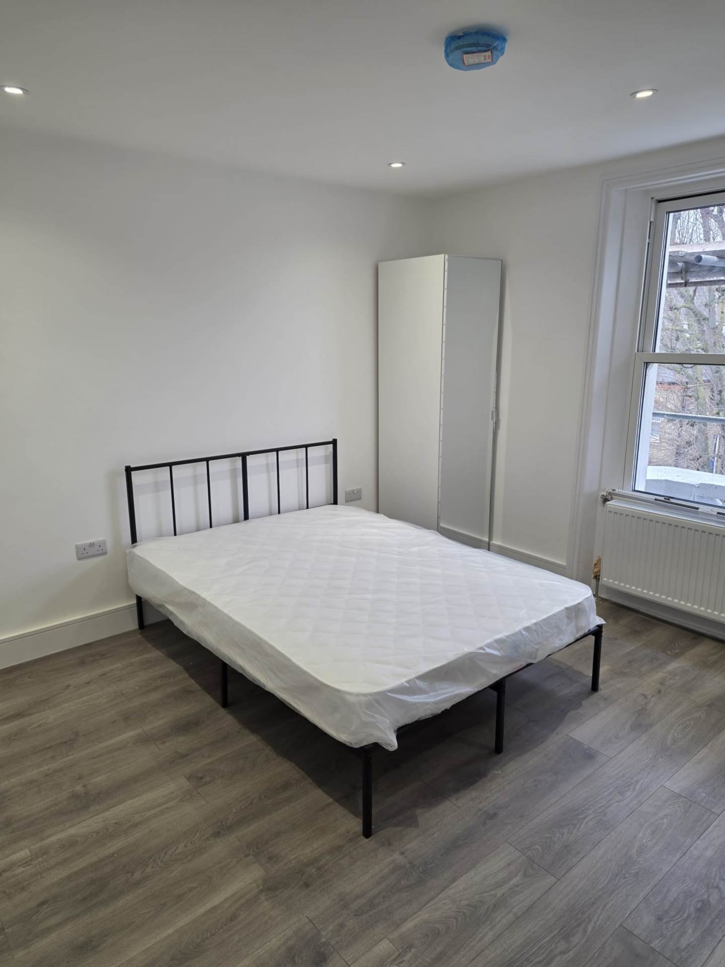 Windsor Road, London, Image 4