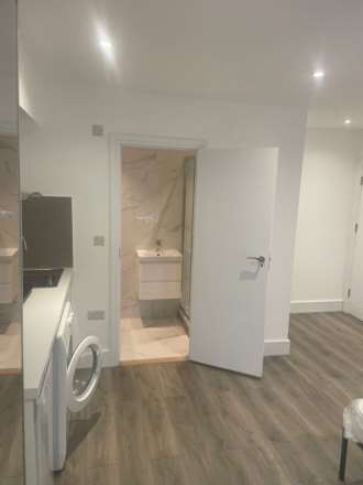 The Common, London, Image 5