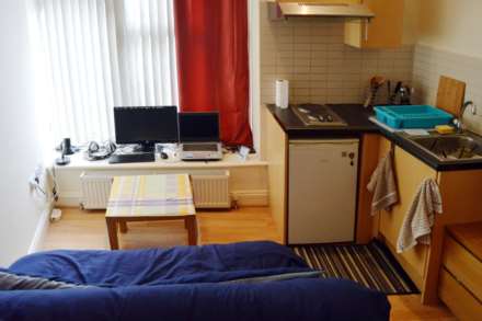 High Street, Acton, Image 1