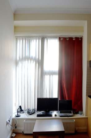 High Street, Acton, Image 2