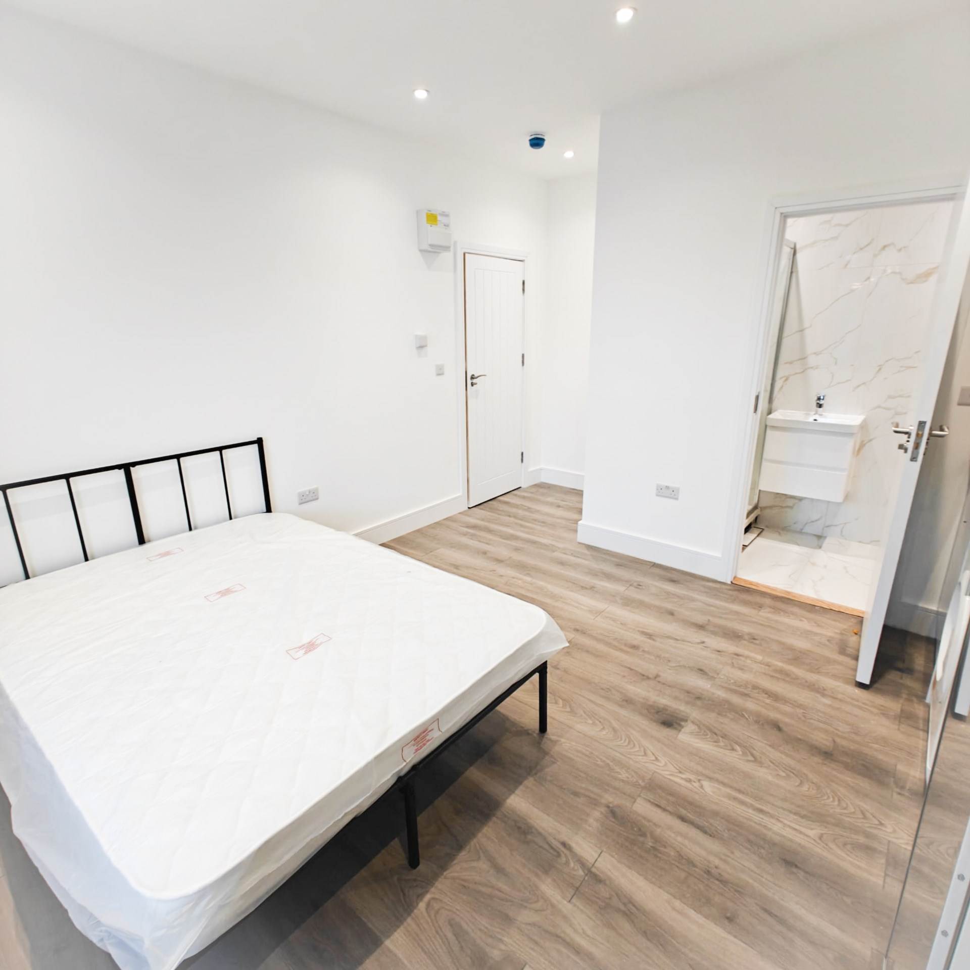 The Grove, Ealing, Image 2