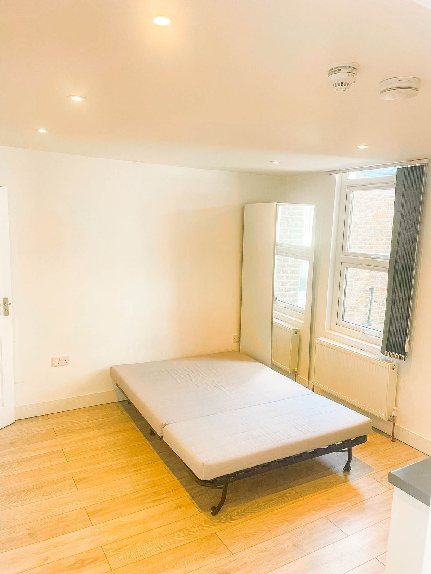 Hilcrest Road, London, Image 2