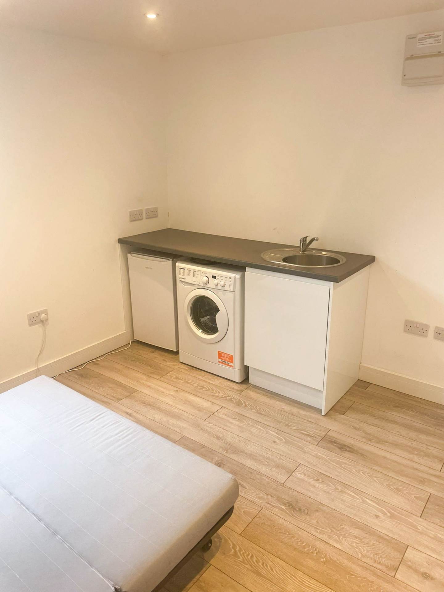 Hilcrest Road, London, Image 3