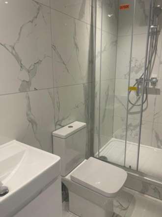 High Street, Acton, Image 6