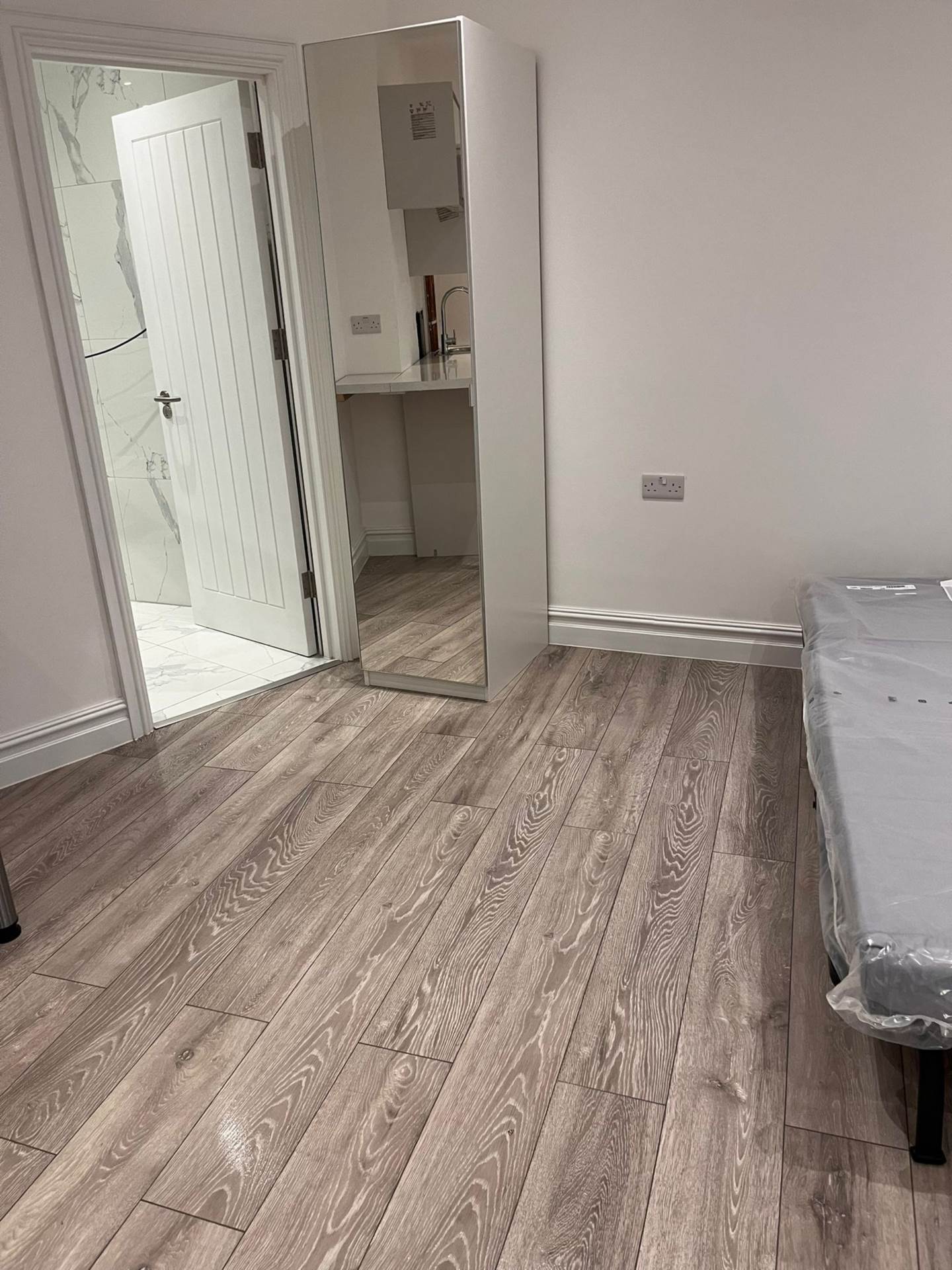 Alfred Road, London, Image 3