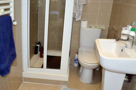 Emanuel Avenue, London, Image 6