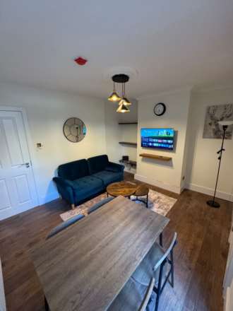 Clarendon Road, Elstree, Image 2