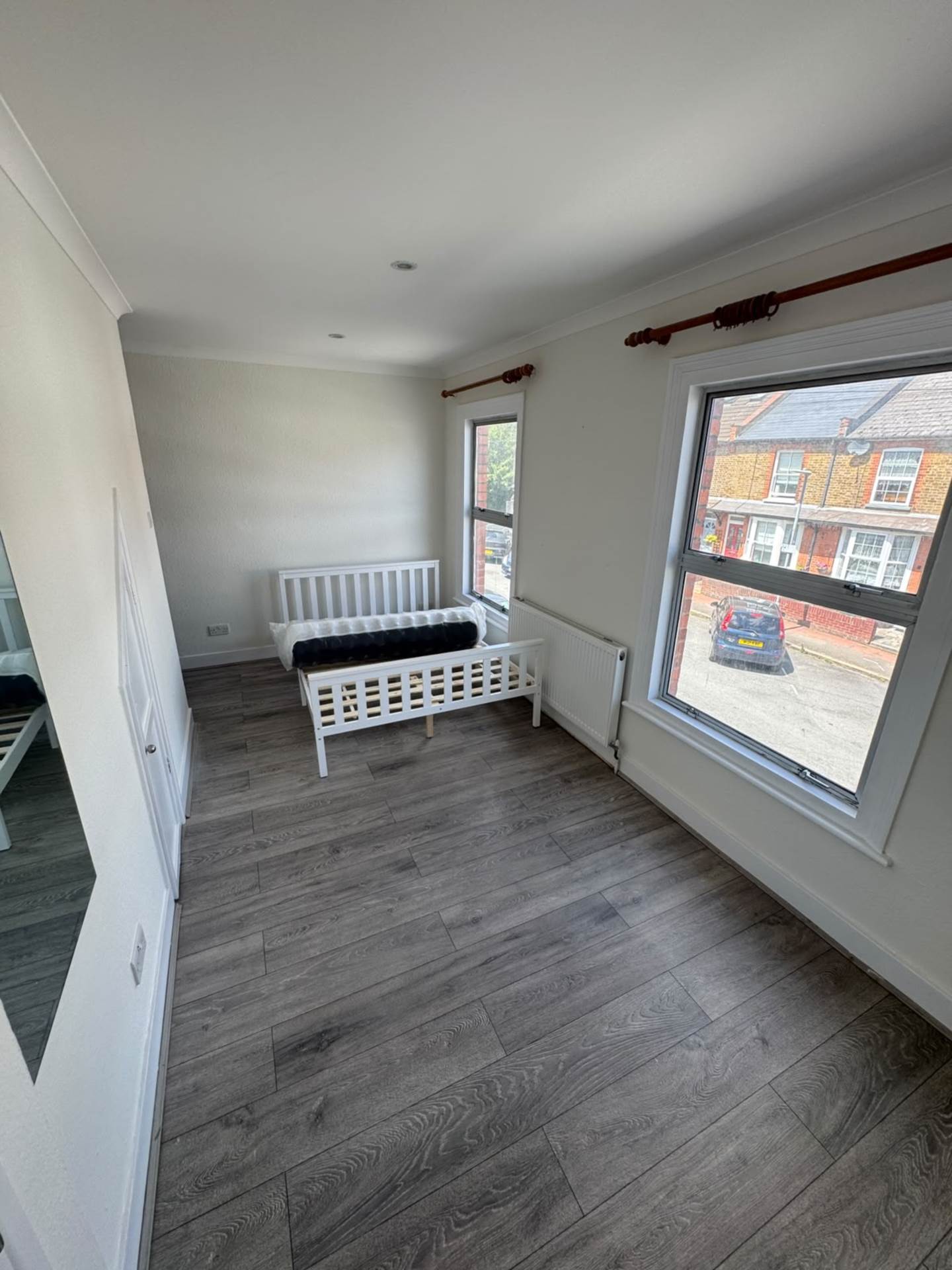 Clarendon Road, Elstree, Image 4