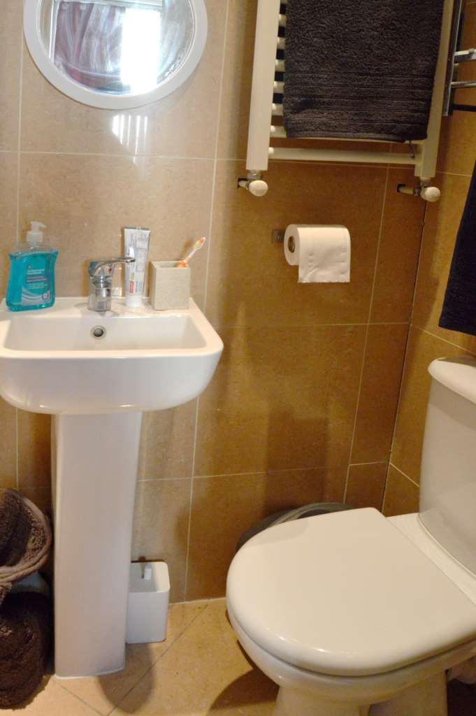 High Street, Acton, Image 4