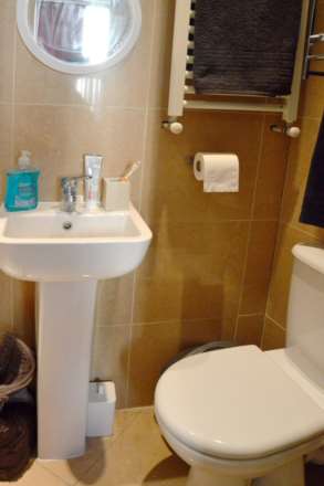 High Street, Acton, Image 4