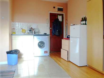 High Street, Acton, Image 5
