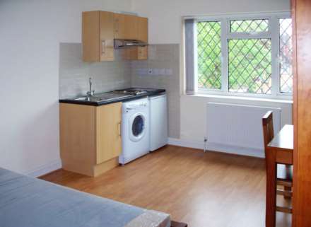 Studio, Broadfields Avenue, Edgware