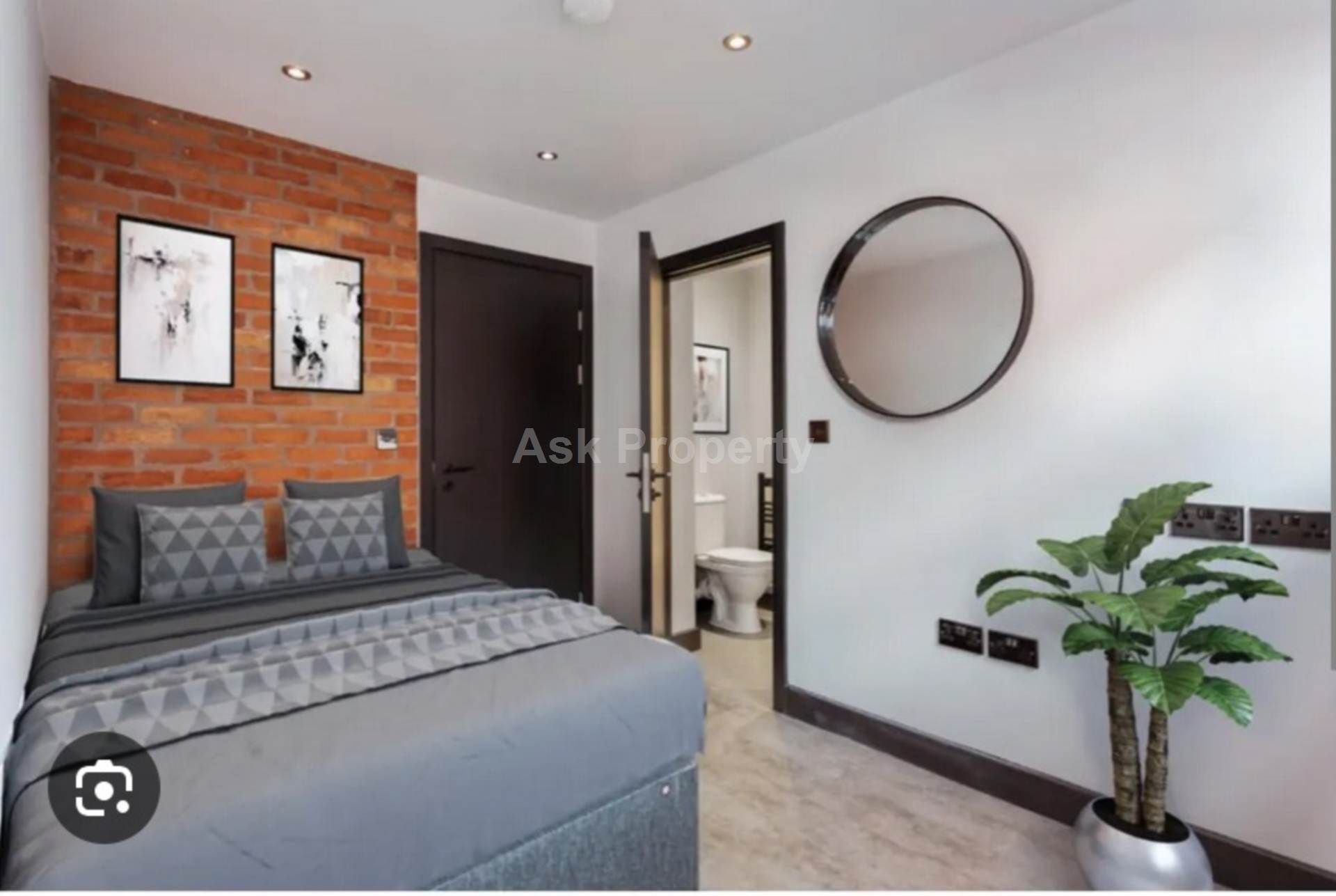Lodge Lane Room, Derby, Image 1