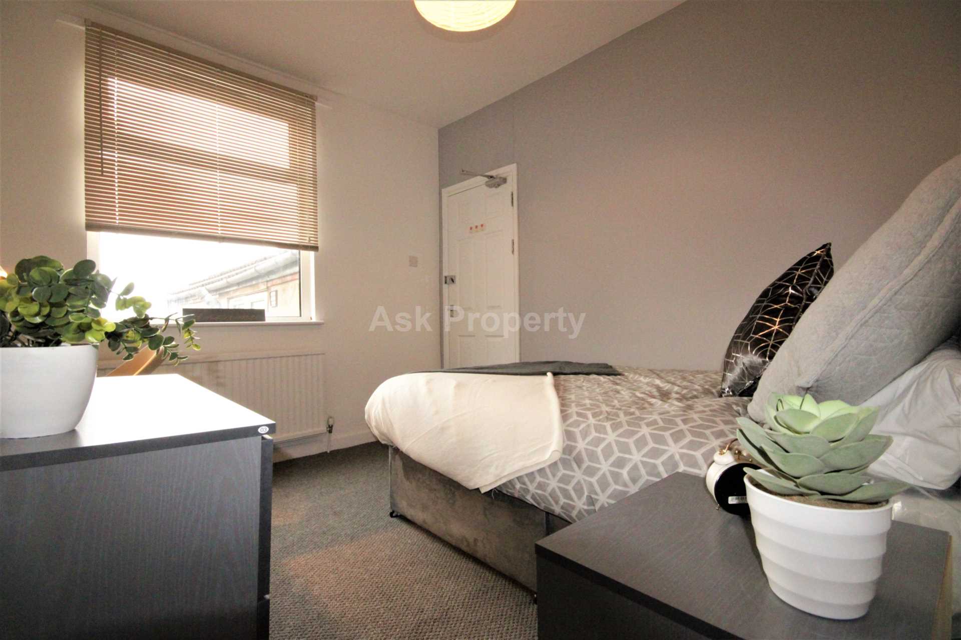 Westhill Drive, Mansfield, Image 1