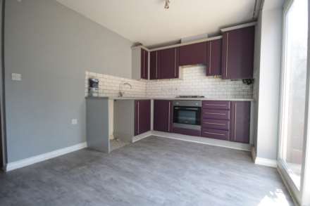 Albans Court, Forest Town, Image 5