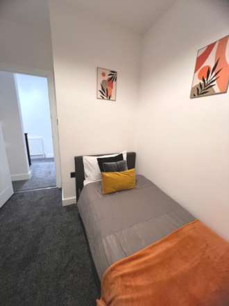 1 Bedroom Terrace, The Acres, Pilsley