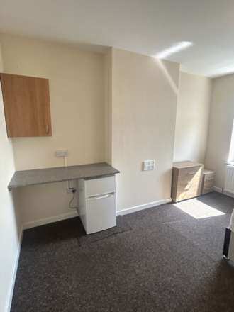 Westhill Drive, Mansfield, Image 2
